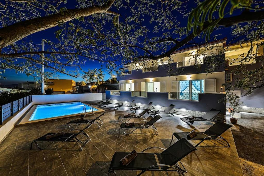 Villa Dispet Kastela
