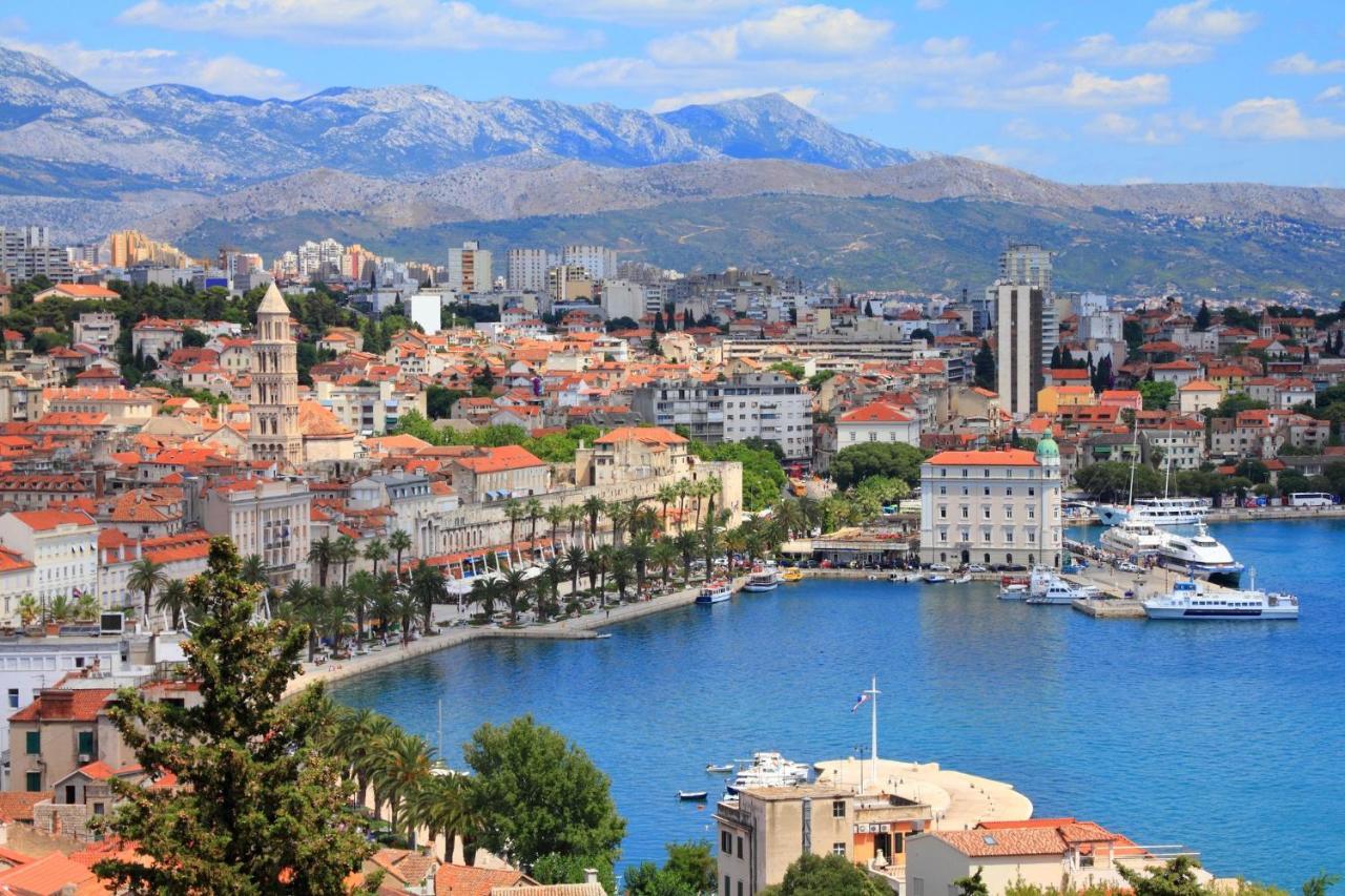 Villa Dispet Kastela