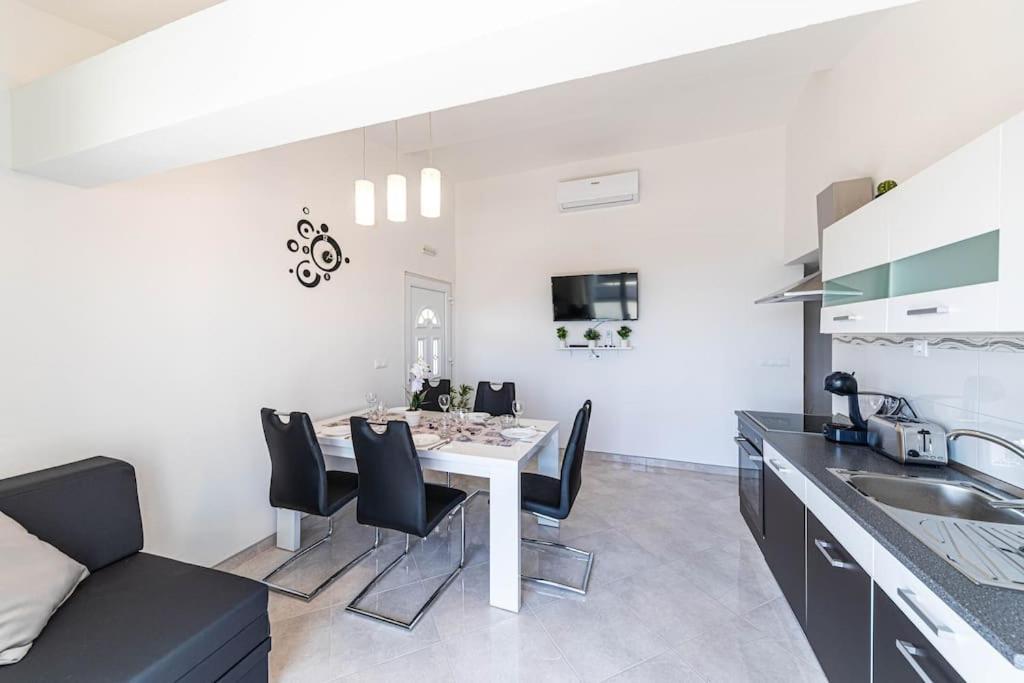 Villa Dispet *